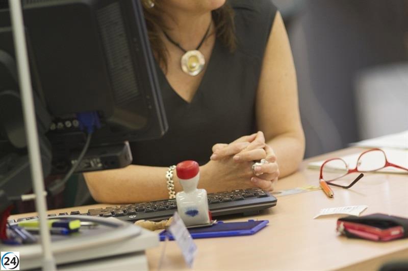 Casi todas las empresas encuentran más dificultad para cubrir vacantes este año, según Randstad y CEOE