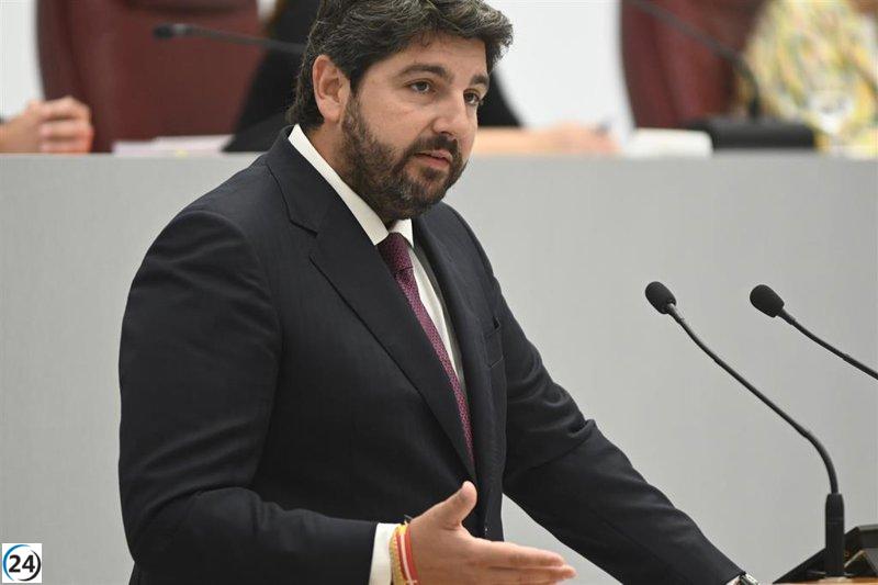 López Miras busca un acuerdo con Vox para evitar elecciones en Murcia.