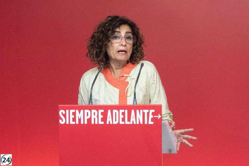 Montero advierte a las CC.AA. del PP que se asegurarán de la implementación de la Ley Celáa en todo el país.