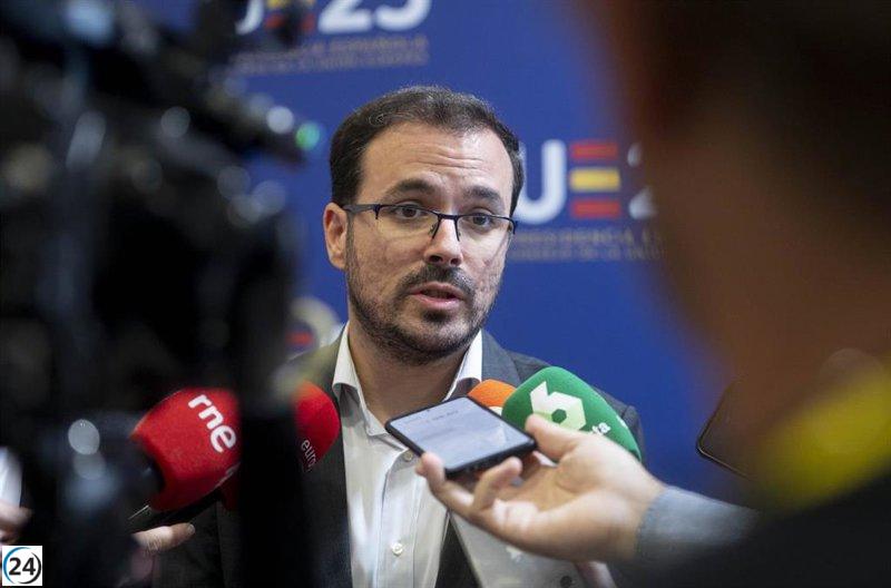 Garzón critica la desorientación y el uso de radicalismos en el PP