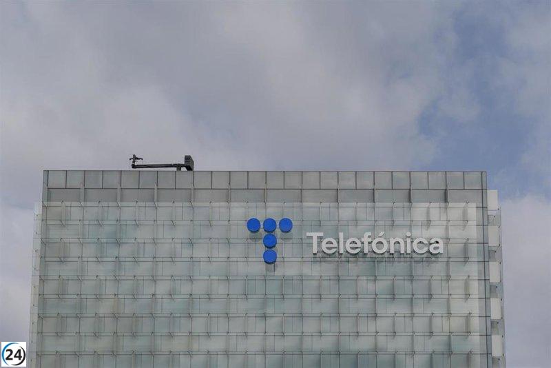 Telefónica alcanza un nuevo máximo de 4 euros y STC logra una plusvalía cercana a los 200 millones.