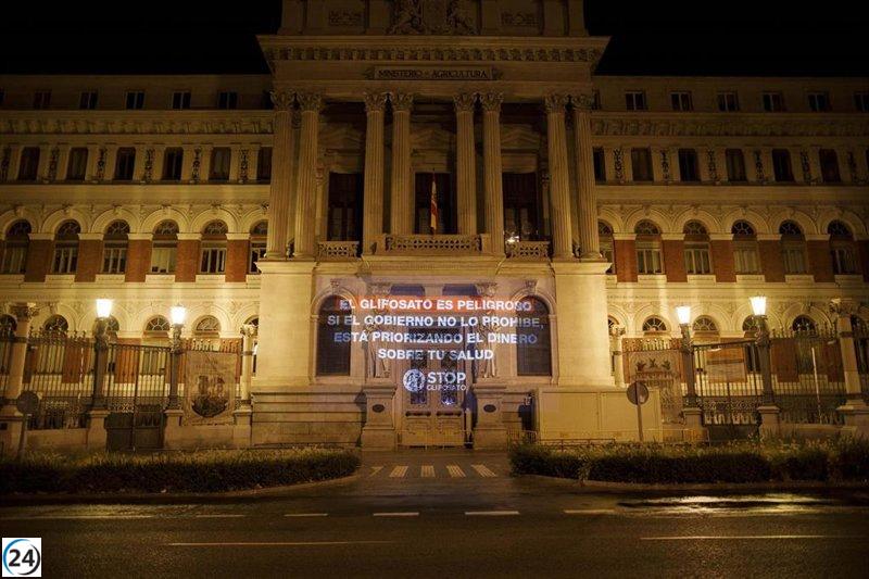 La Alianza Verde insta a Planas a rechazar la propuesta de Bruselas sobre la prolongación del uso del glifosato por 10 años más.
