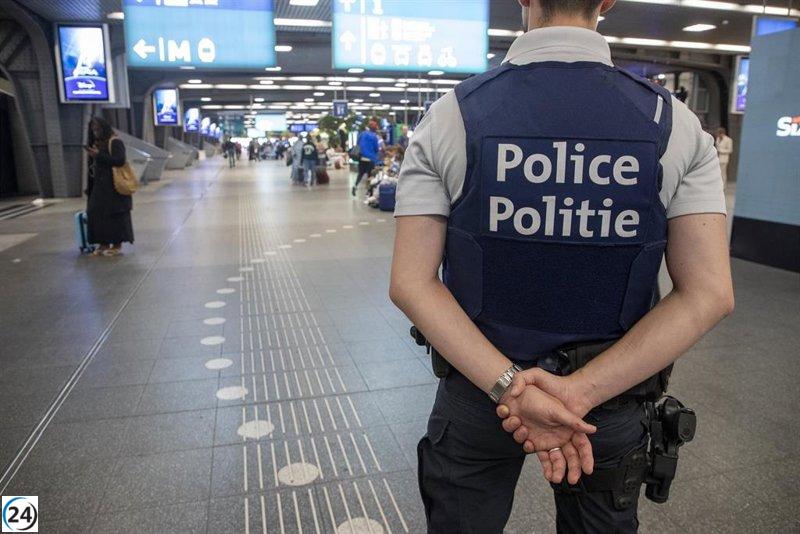 Posible atentado terrorista en Bruselas deja dos víctimas mortales por disparos de fusil en el centro de la ciudad.