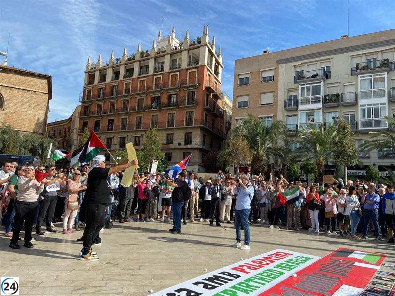 Multitud en València exige la libertad del pueblo palestino y el fin del genocidio.