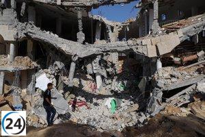 La devastadora guerra exacerba la crisis económica de Gaza, resultando en aumento de la pobreza y desempleo alarmante.