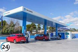 Cepsa adquiere Ballenoil y supera las 2.000 estaciones de servicio, consolidando su posición en el sector de gasolineras asequibles.