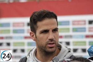 Cesc Fàbregas da un salto al banquillo principal del equipo italiano del Como en un emocionante nuevo rol traspasando su experiencia al terreno técnico