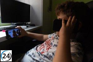 Una multitud de más de 40.000 individuos pide una legislación que prohíba a menores de 16 años utilizar teléfonos móviles.