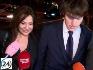 Encuentro emotivo en misa funeral por la memoria de Fefé entre Nuria González y los hijos mayores.