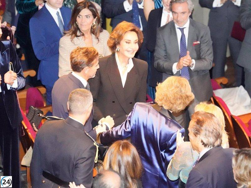 La Reina Sofía y Naty Abascal: un cálido encuentro en los Premios BMW de Pintura