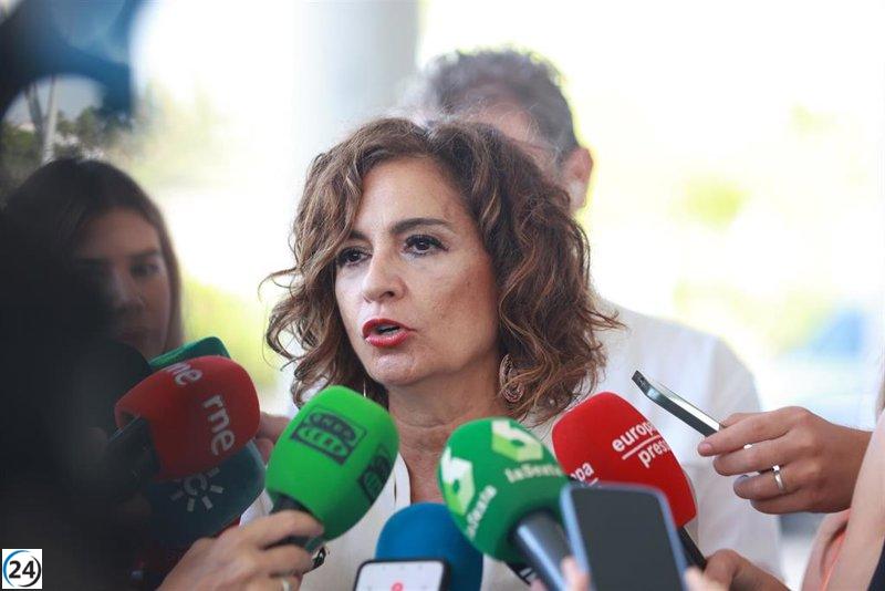 Montero asegura que el criterio usado para el acuerdo de deuda con Cataluña se extenderá a todas las comunidades autónomas.
