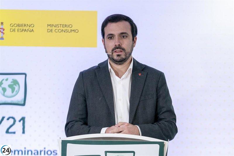 El Ministerio de Consumo, encabezado por Garzón, genera controversias en torno a la industria cárnica, las macrogranjas y la regulación de la publicidad de juegos de azar.