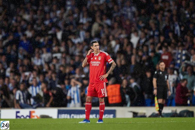 La UEFA sanciona al Benfica por el uso de bengalas en el Reale Arena
