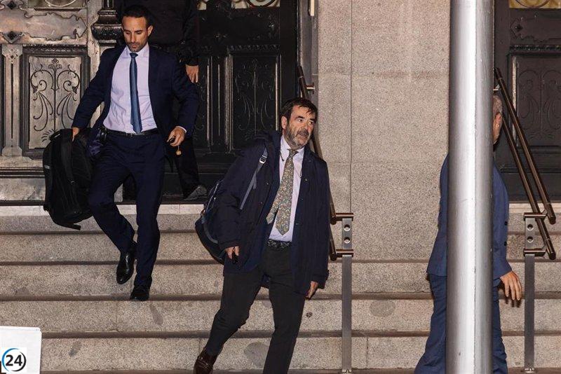 Sumar presenta una querella contra el presidente del CGPJ y los vocales que respaldaron la declaración en contra de la ley de amnistía.