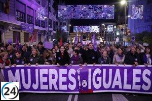 El Gobierno muestra desacuerdo interno en las marchas del 25N: PSOE respalda al Foro de Madrid y Sumar, mientras que Podemos defiende a la Comisión 8M.