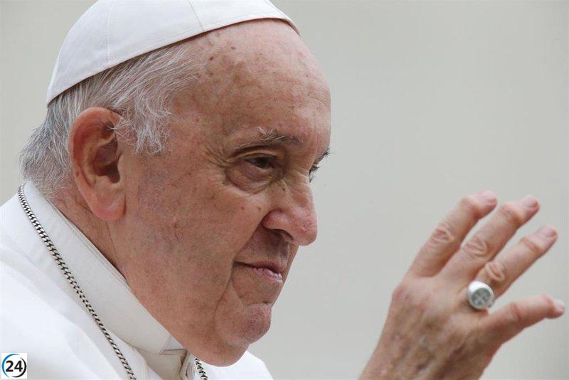 La salud del Papa se ve afectada por problemas respiratorios, descartando la pulmonía.