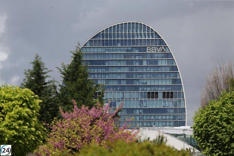 BBVA España incentiva la afiliación de nuevas familias con un iPhone de regalo