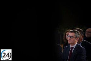 Bolaños promueve la fórmula de los padres de la Constitución: 