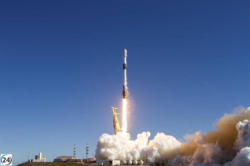 Corea del Sur responde a Corea del Norte con el lanzamiento de su primer satélite militar de reconocimiento.