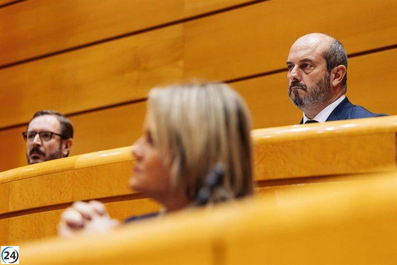 PSOE señala la presencia inapropiada del presidente del Senado en un evento del PP en contra de la amnistía