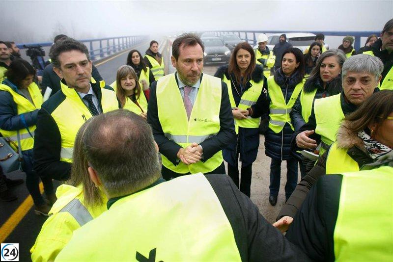 Montero, merecedora y esencial para el Gobierno, se perfila como vicepresidenta primera según Puente, ¿Un ascenso natural?
