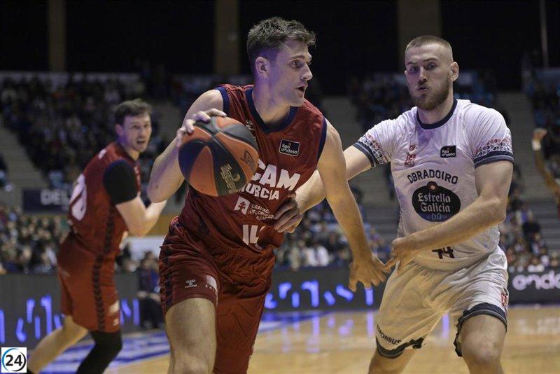 El BAXI Manresa avanza rápidamente hacia la Copa mientras el UCAM Murcia asegura su lugar.